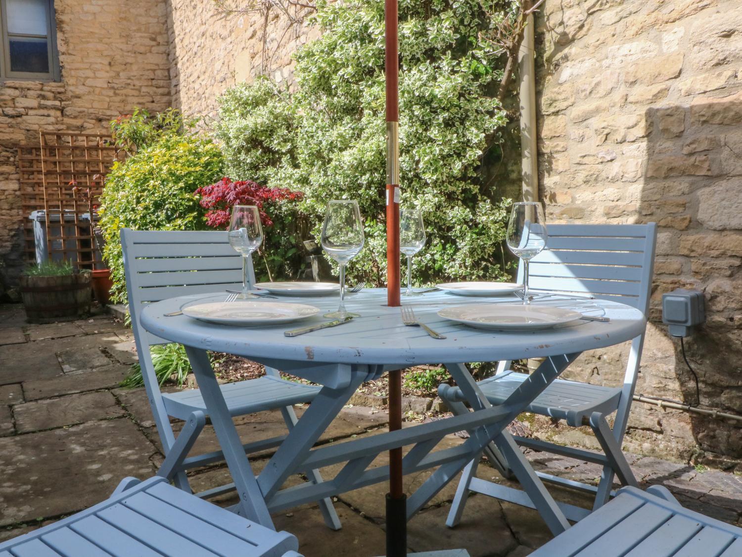 Bull Cottage Burford Bagian luar foto