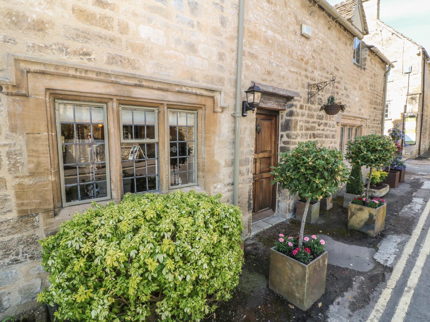 Bull Cottage Burford Bagian luar foto