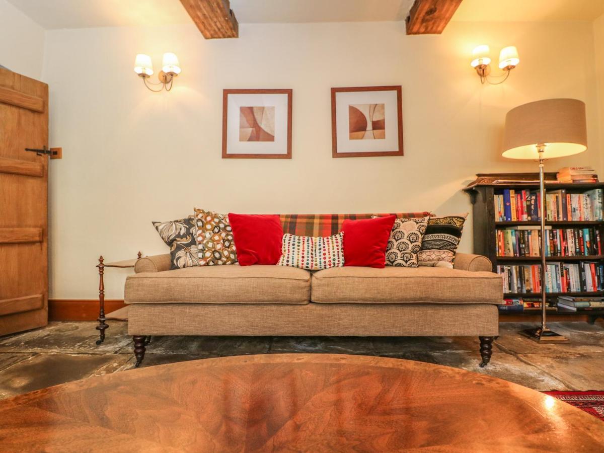 Bull Cottage Burford Bagian luar foto