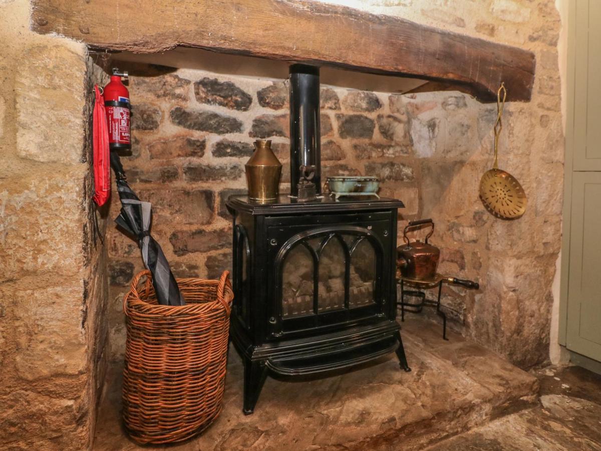 Bull Cottage Burford Bagian luar foto