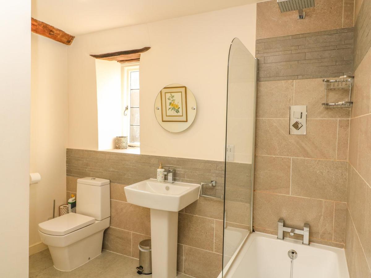 Bull Cottage Burford Bagian luar foto